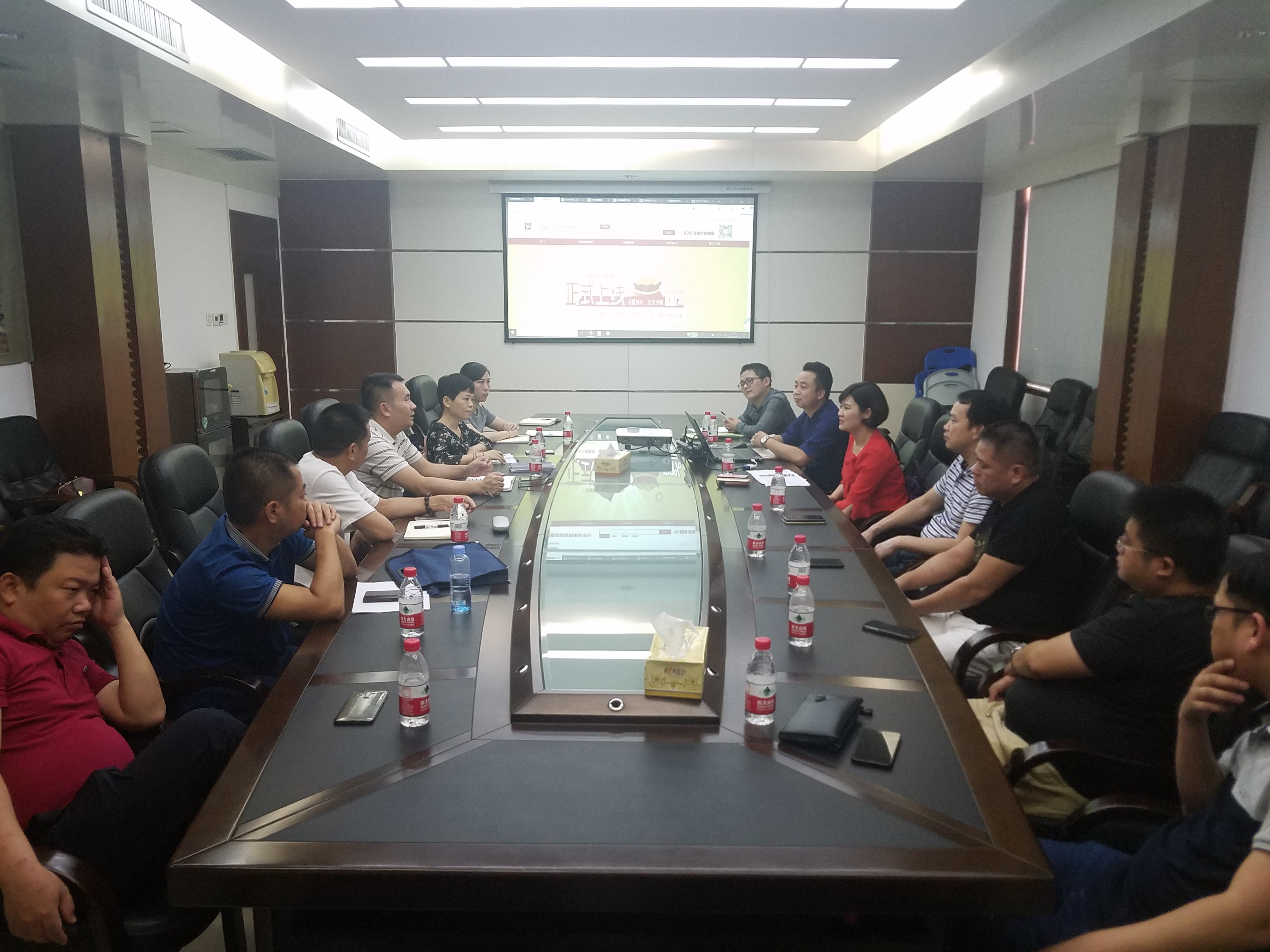 PP电子 PP电子平台合作共赢材巴巴携手广西建筑装饰协会(图1)