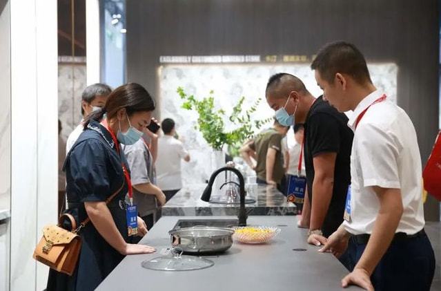 PP电子 PP电子平台行业新闻丨岩板在大家居领域遇挫“降温”厂商库存超5亿！(图4)