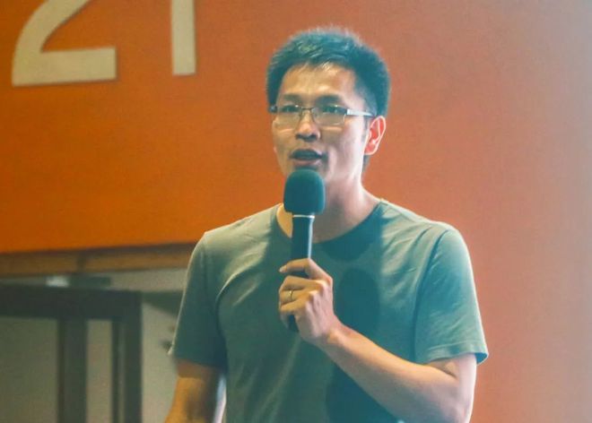 这场论坛上设计师说岩板天PP电子 PP电子平台生注定是高端的！你怎么反驳？(图2)