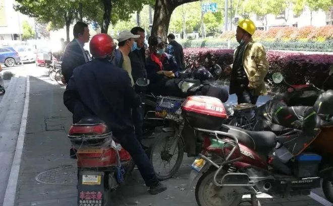 走访黄石PP电子 PP电子平台建材家居卖场看情况不容乐观！(图3)