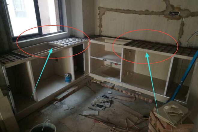 PP电子 PP电子平台穷小伙打造瓷砖橱柜完工后邻居赞不绝口！便宜实用没得挑！(图5)